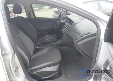 2012 Ford Focus S из США, поврежденный, VIN 1FAHP3E25CL187867